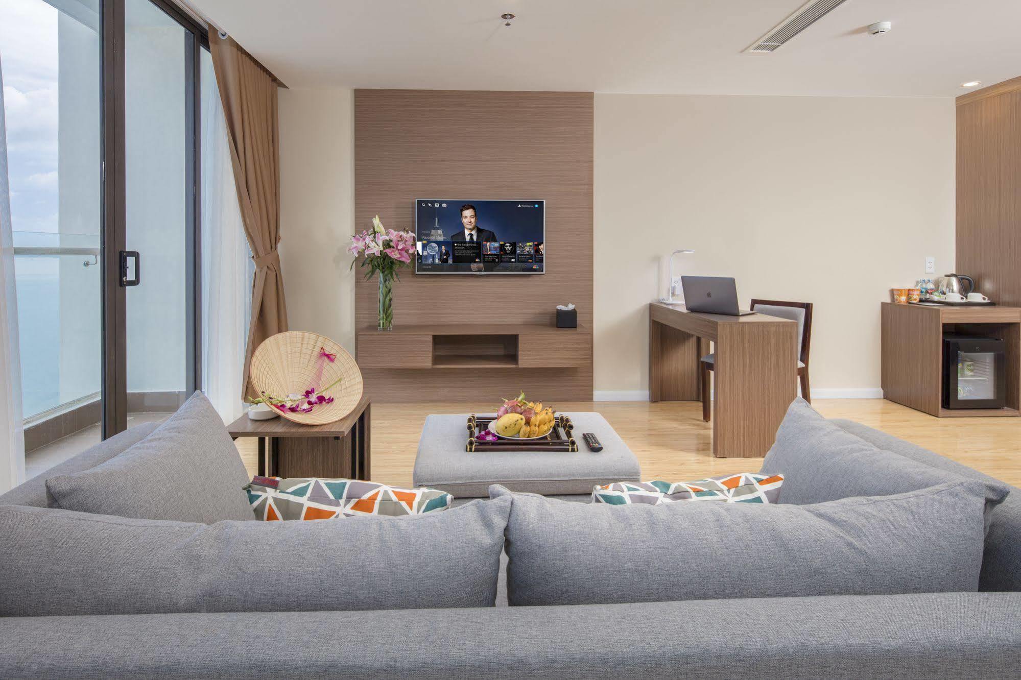 King Town Grand Hotel & Wedding Center Nha Trang Exterior foto